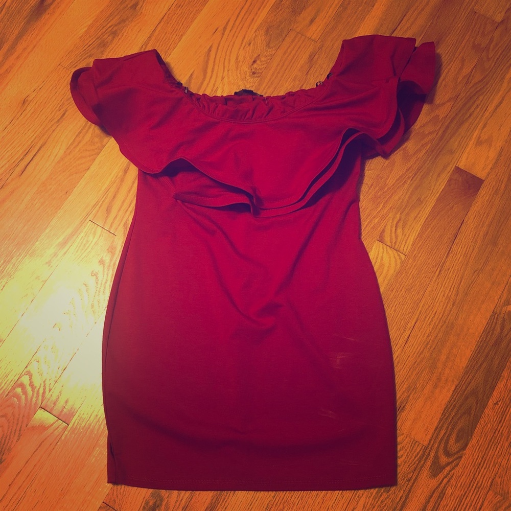 NWT ✨ Sexy Off The Shoulder Ruffle Dress 💃🏻